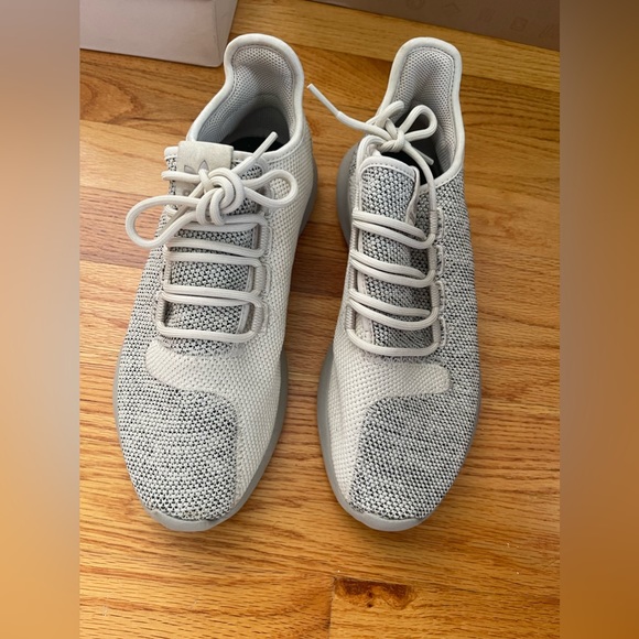 Adidas sneaker - Picture 2 of 5